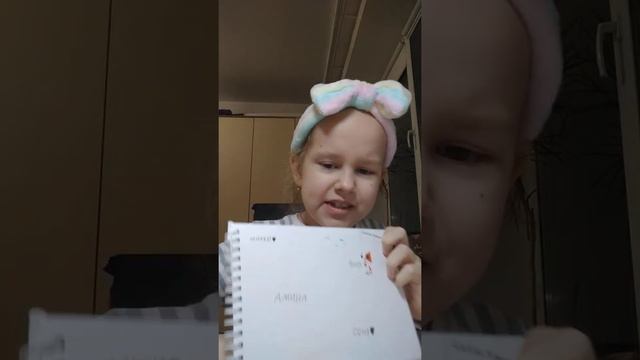 Видео пакетеки Сюрприз новинка УГАДАЙ ТИКТОКЕРА😯🙂