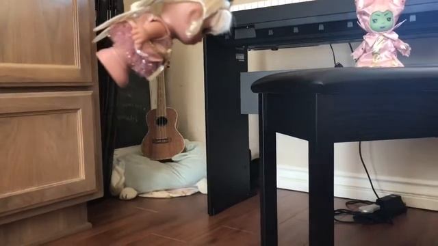 Aurora and Tinker Bell Stop Maleficent! / Dolls Stop Motion смотреть онлайн