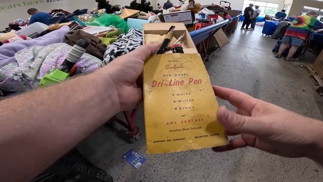 Thrifting Through PILES of Unwanted Donations