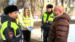 (Рыбинск-40) ЖЕНСКИЙ ПАТРУЛЬ ПОЗДРАВИЛ МУЖЧИН