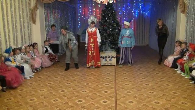 Новогодняя ёлка 2012! Детский сад № 11 Якорек группа Рябинка