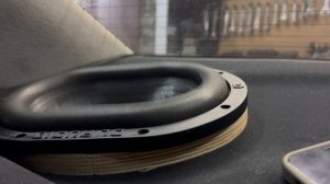 Black Bass 69 Извесной фирмы Dl Audio