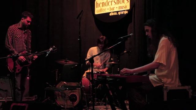 7 - Colibri at Hendershot's смотреть онлайн