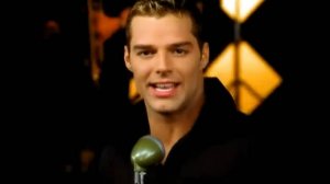 💿 Ricky Martin 🔺 Livin' La Vida Loca 🎵 ⏳1999⌛️