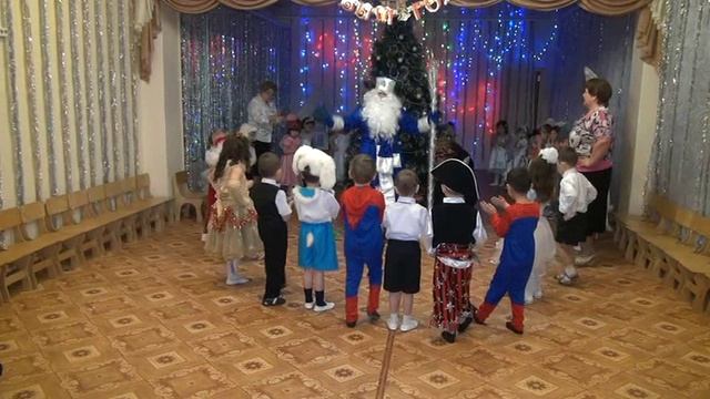 Новогодняя ёлка 2012! Детский сад № 11 Якорек группа Незабудка