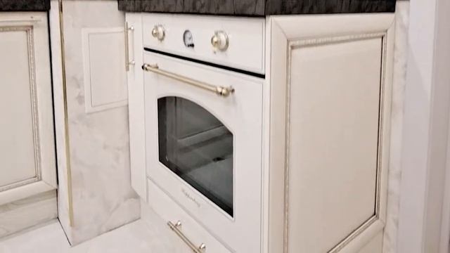 Кухня в классическом стиле. Угловой кухонный гарнитур.