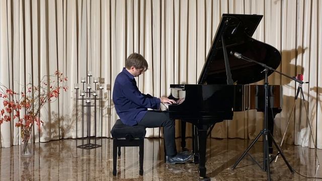 Frédéric Chopin Prelude Op. 28 No. 15 "Raindrop" played by Petr Limonov смотреть онлайн
