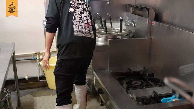 香味･淡麗･濃厚の3種のとんこつスープ！宮崎ラーメンと宮崎餃子の人気店！製麺・餃子工場に密着！屋台骨本店 Japan Miyazaki Tonkotsu Ramen Gyoza Restaurant