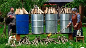 Изготовление древесного угля для барбекю в железных бочках