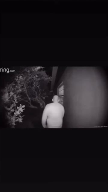 Perv was Beating his 🥩 by his kids window #youtubeshorts #shorts #media #explorepage смотреть онлайн