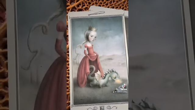 39. Николетта Чеколли Таро. Обзор колоды.