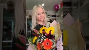 Ты обнимаешь меня