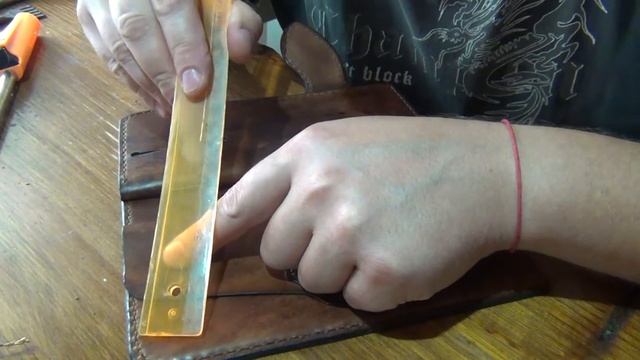 Изготовление кожаного кошелька. Часть 5:))) смотреть онлайн