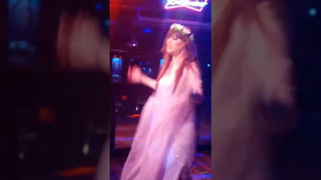 Jonny Clayborn aka white tranny hooker of Troost Avenue Midtown KCMO o fame doing  Florence Welch смотреть онлайн