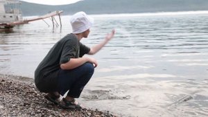 Отдых на берегу базыВосторг в Листвянке.mp4