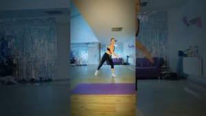 УТРЕННЯЯ ЗАРЯДКА