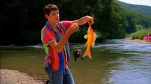 Золотая рыбка - Песня из к/ф "Завтрак на траве"
Слова: М. Львовский, Музыка: В. Шаинский