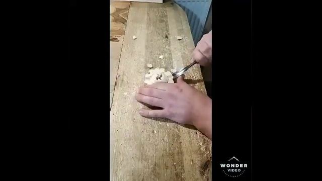 Как вырезать цветок из дерева Липа