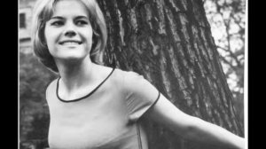 Eva Pilarová - Can't buy me love (1966 )