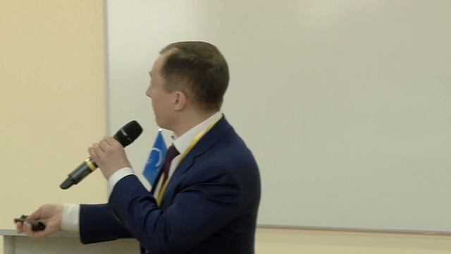 Алексей Урванцев Как внедрить новые техники продаж без сопротивления персонала?  #ТолькоВперед‬