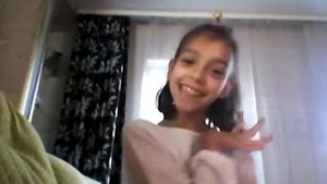 Песня девочка  с каре