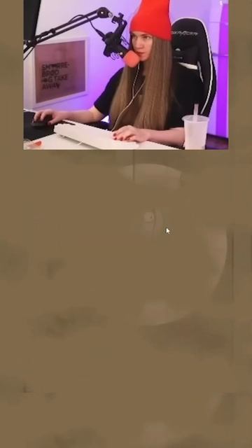 ОН ЗА ЭТО ПОПЛАТИТСЯ 👻 бедный голубь 😢 Дина Блин играет в гусей со стримерами смотреть онлайн