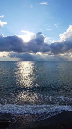 тучи чёрные 🌦️🌎🌤️🌊