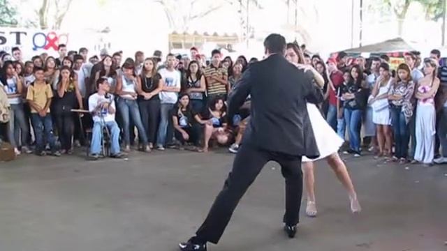 Leticia Puttini (Tango 2009 EIT). смотреть онлайн