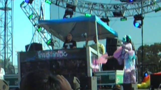 ALY & FILA - Breeze @ ELECTRIC DAISY CARNIVAL смотреть онлайн