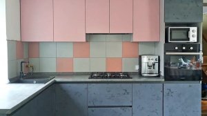 Угловая кухня под потолок в современном трендовом дизайне