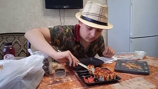 Дохлая рыба на ролле Филадельфия. VkuSezona. Мастер обзор. смотреть онлайн