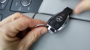 Замена батареи в ключе Mercedes Benz