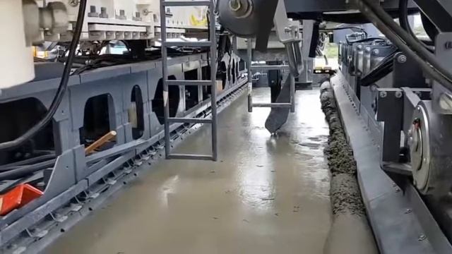 600 Tons. Watch this video if you like giant machines !! смотреть онлайн