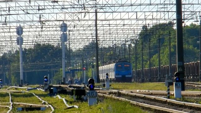 ЭД9М. Входит и Выходит... ч.2 смотреть онлайн