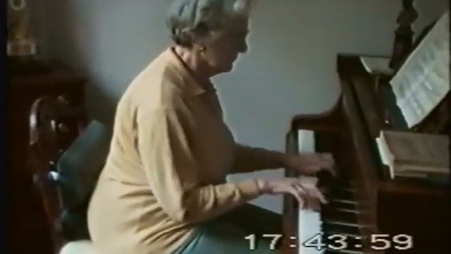 Michal Hambourg plays Chopin Etude Op. 25 No. 1 смотреть онлайн