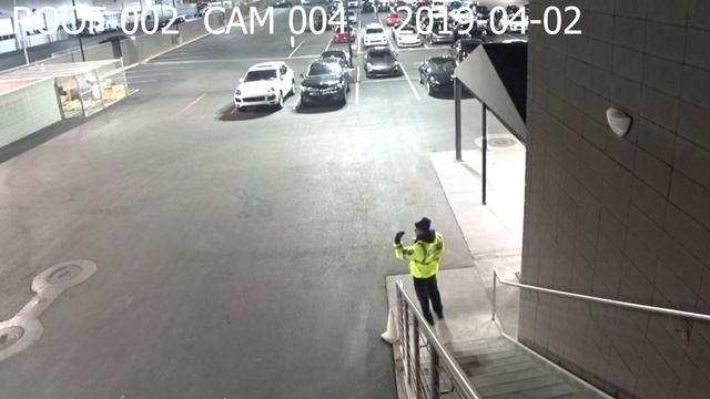 Caught on camera - Security guard смотреть онлайн