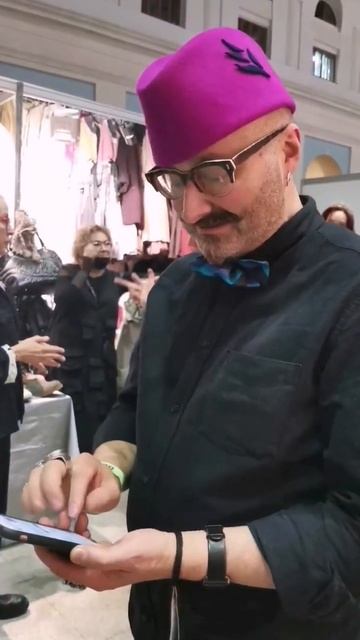 ЦВЕТ, КОТОРЫЙ ДЕЛАЕТ МОЛОЖЕ / @Kashposhnica снова в роли модели смотреть онлайн