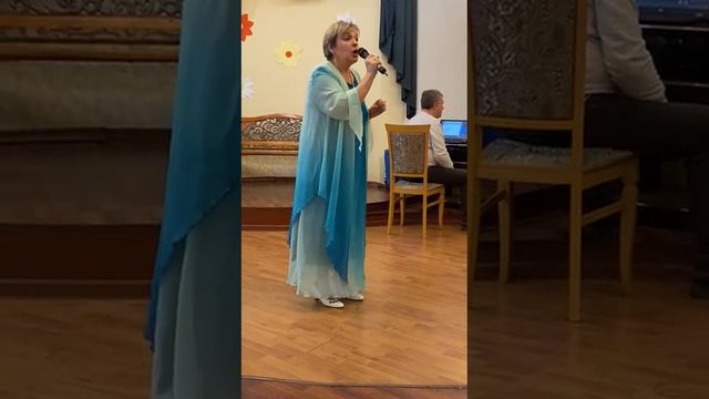 "Малиновка".Друзья,немного взбодрю вас веселой песней.🥰❤️🌞😄