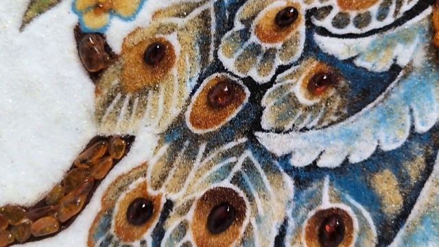 Картина из янтаря Павлины арт. 6258