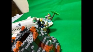Lego самолёт упал на остров динозавров