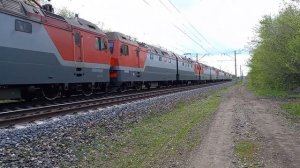 Сплотка электровозов 2ЭС6 «Синара»