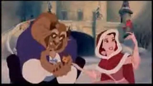 Beauty and the beast - somethings there er is iets