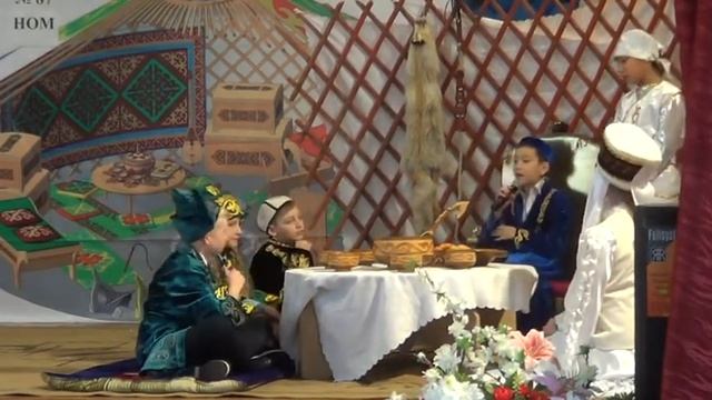 "Толе бидің жас кезі" көрініс  93 мектеп-гимназиясы Караганда  2018ж смотреть онлайн