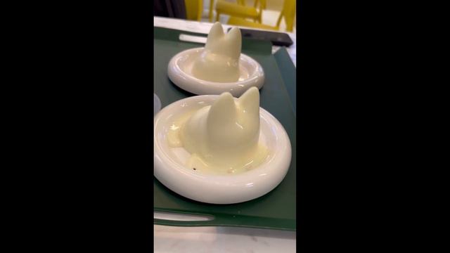 22. Pop-up кафе SKz, кафе с животными и дорогие круассаны в Сеуле смотреть онлайн