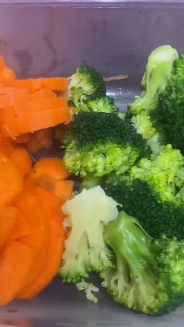 Blanch Carrots and Broccoli #healthy #satisfying #food #shorts смотреть онлайн