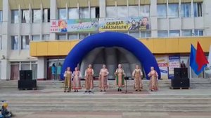 Колосья полям, рассвет журавлям,а песня хорошая людям…