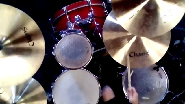 Crystal Castles feat Robet Smith - I am not in love (Drum Cover) смотреть онлайн