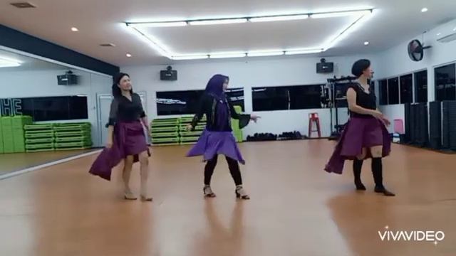 For The Love of It Line Dance/ Choreo: @MaddisonGlover смотреть онлайн