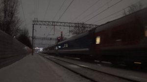 Электровоз ЭП2К-333 с фирменным поездом Жигули №9 Самара - Москва