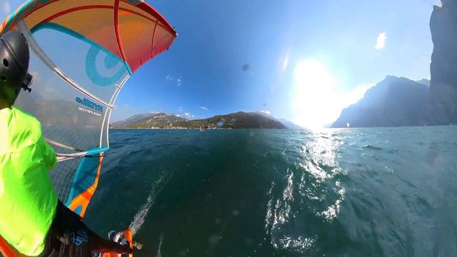 CRAZY: Windfoil @Garda with Insta360 (Incredible final) смотреть онлайн